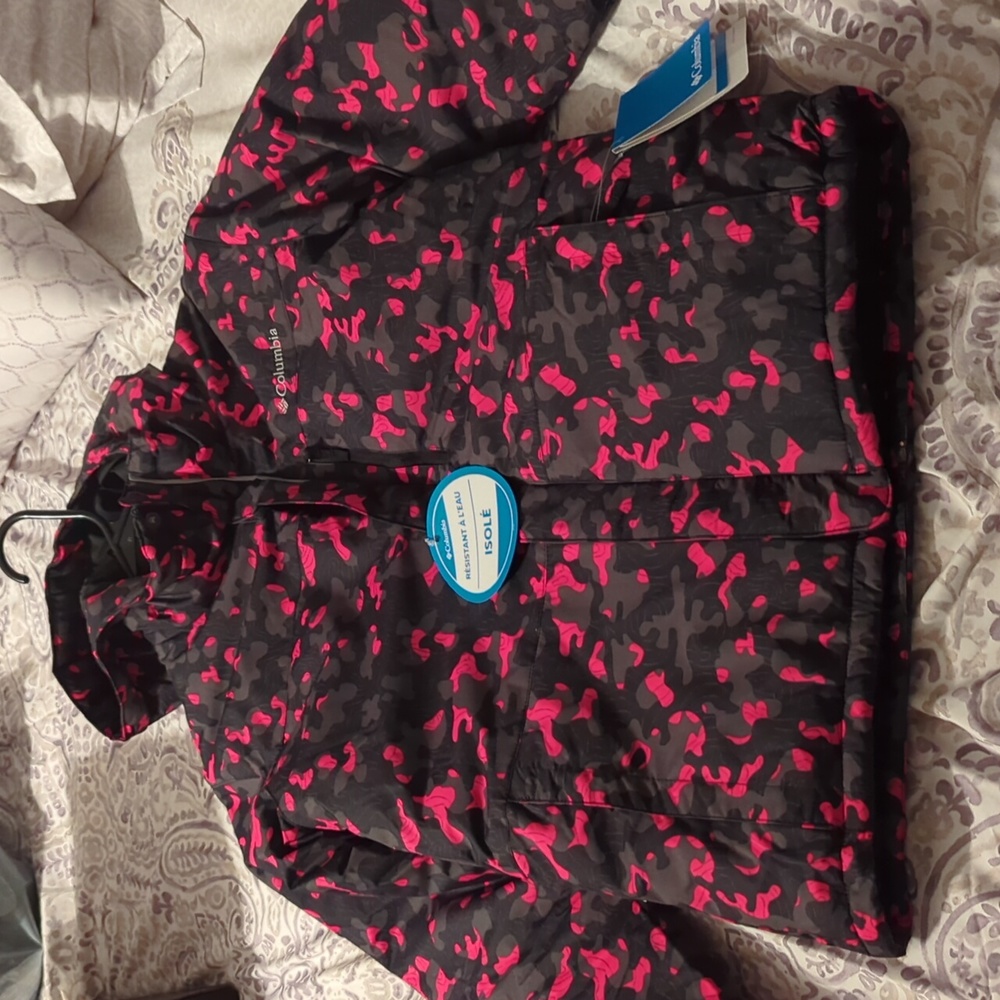 NWT Columbia sledding ski jacket pink black camouflage